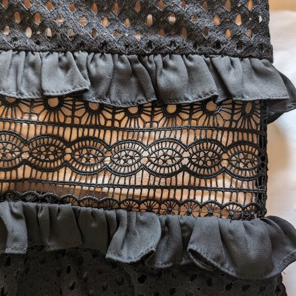 TRUE DECADENCE NWT Lace Ruffle Crochet PENCIL dress Size 10 or S - M SLIM FIT - Picture 9 of 17